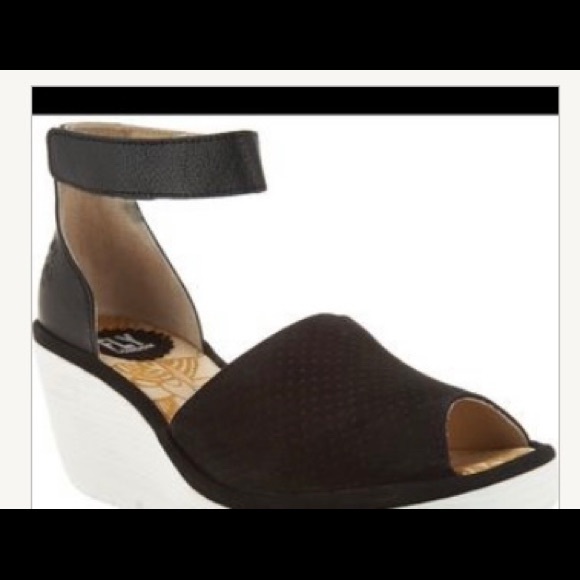 Fly London Shoes - Fly 🪰 London wedge